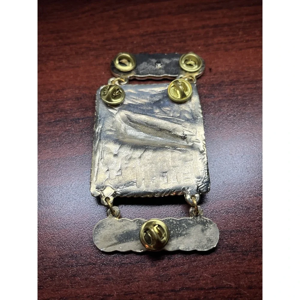 Lions Club District 19-F Birds Of Washington & Northern Idaho New Orleans‎ Pin